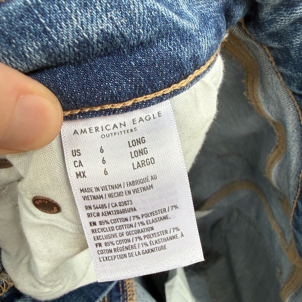 American Eagle Outfitters Medium Blue Distressed Flare Jeans - Picture 4 of 4